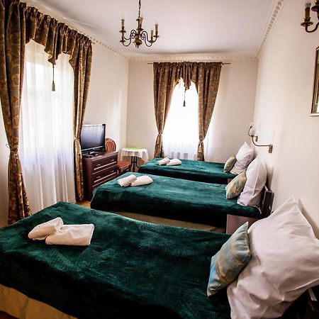 Hotel Napoleon Wroblew  ภายนอก รูปภาพ