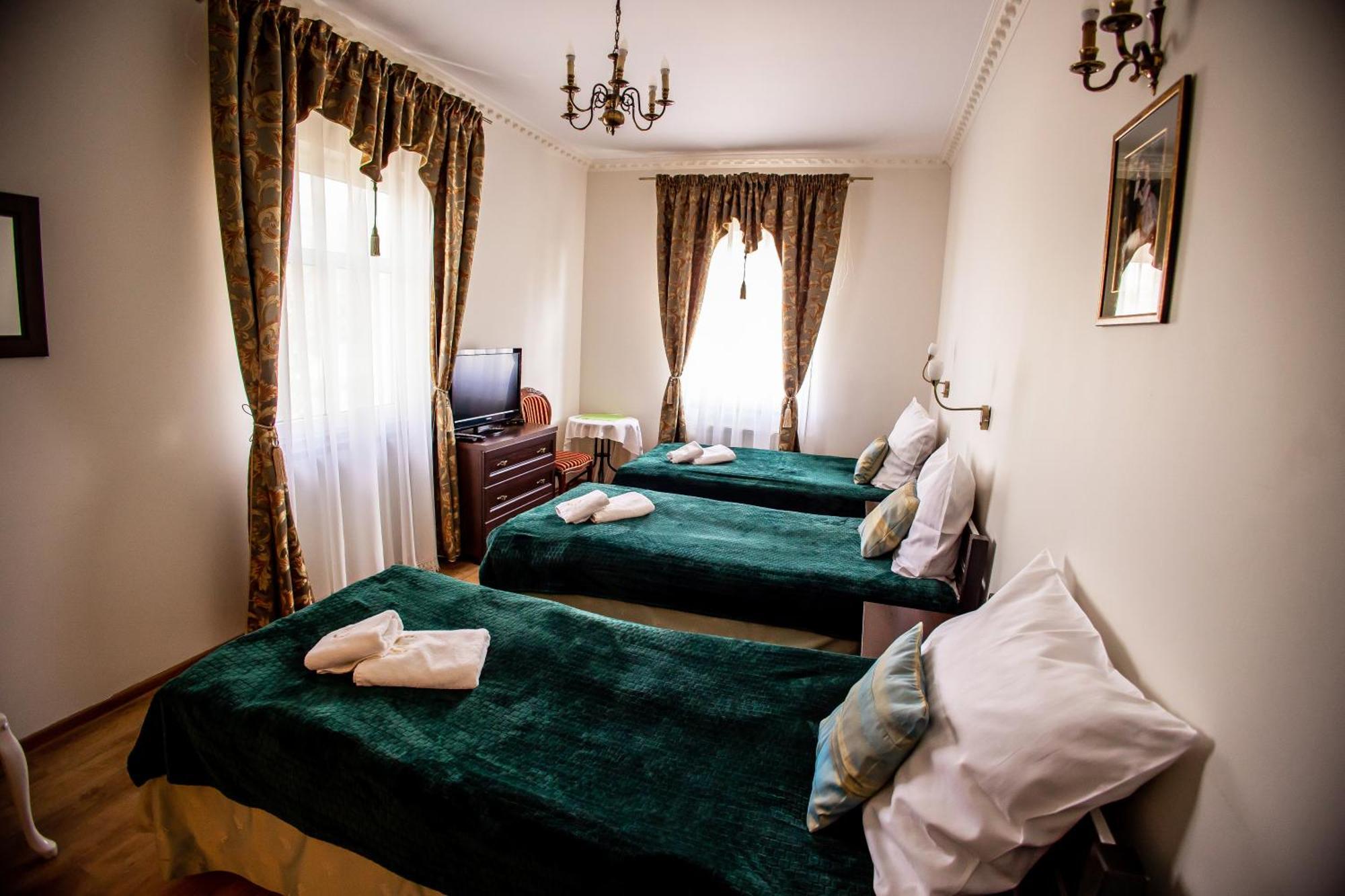 Hotel Napoleon Wroblew  ภายนอก รูปภาพ